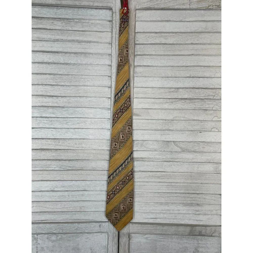 417 by Van Heusen Silk Tie